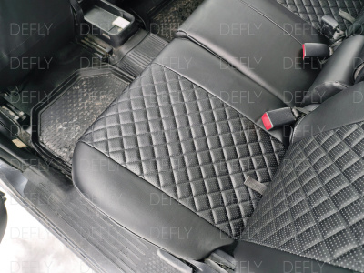 Чехлы на сиденья Toyota Wish (XE10), 2003-2009, 7 мест, экокожа черная/ромб перфорация