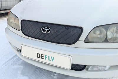 Утеплитель радиатора для Toyota Ipsum (SXM10), 1998-2001, рестайлинг, экокожа черная 