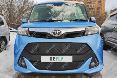 Утеплитель радиатора для Toyota Tank, 2016-2020, с парктроником, экокожа черная 