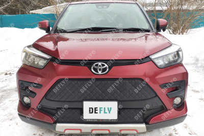 Утеплитель радиатора для Toyota Raize, 2019-н.в., экокожа черная 