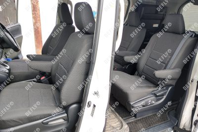 Чехлы на сиденья Toyota Noah/Voxy/Esquire (R80), 2014-2021, 4 места, капитанские кресла, жаккард