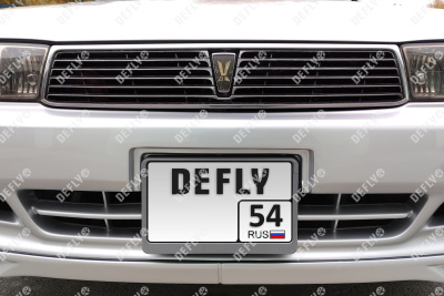 Рамка для номера автомобиля квадратная с защелкой, пластиковая, серая 