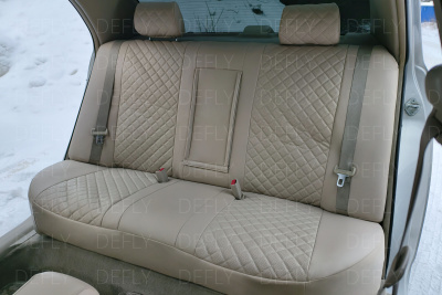 Чехлы на сиденья Toyota Corolla (E120), 2000-2006, седан, правый руль, экокожа бежевая/ромб перфорация 