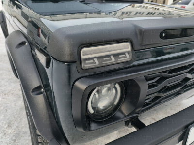 Дефлектор капота Touring Лада Нива 4x4, с фонарями LED