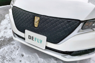 Утеплитель радиатора для Toyota Premio (T260), 2016-2021, 2-й рестайлинг, экокожа черная 