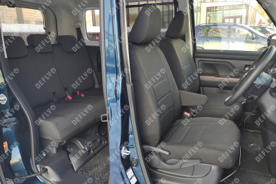 Чехлы на сиденья Toyota Tank/Roomy, Daihatsu Thor, Subaru Justy, 2016-2020, вырезы для столиков, жаккард