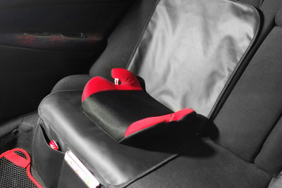 Накидка защитная под детское автокресло, экокожа черная 